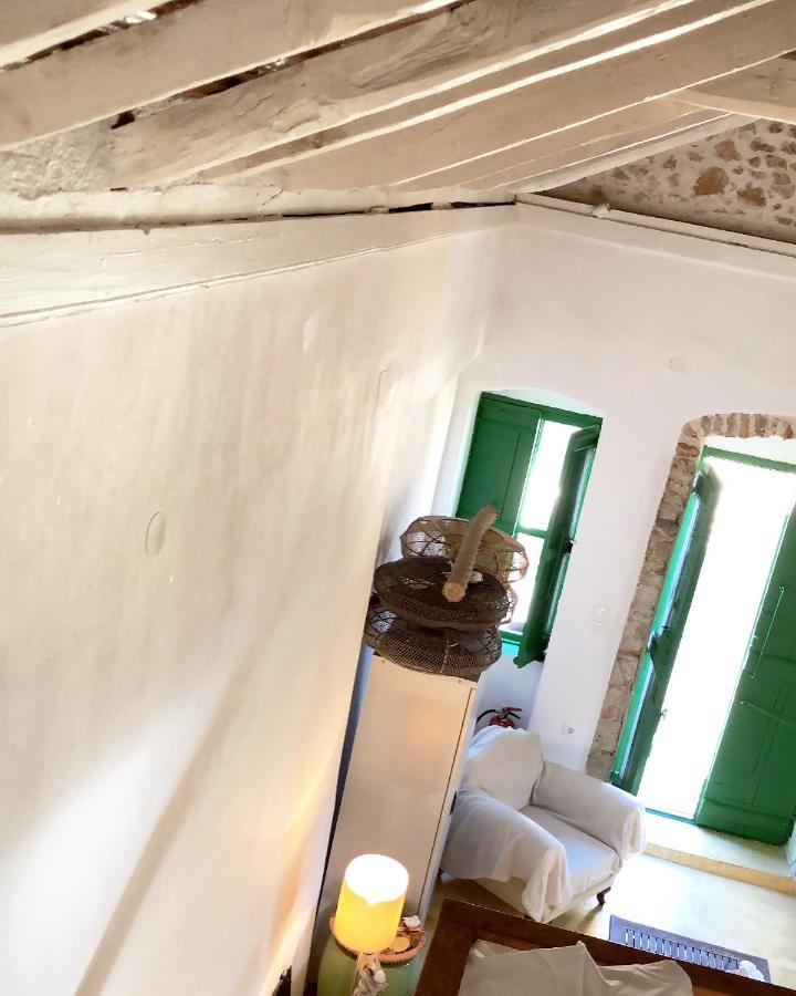 Hypate, Traditional Island Cottage Chalki Town Exterior foto
