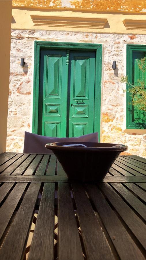 Hypate, Traditional Island Cottage Chalki Town Exterior foto